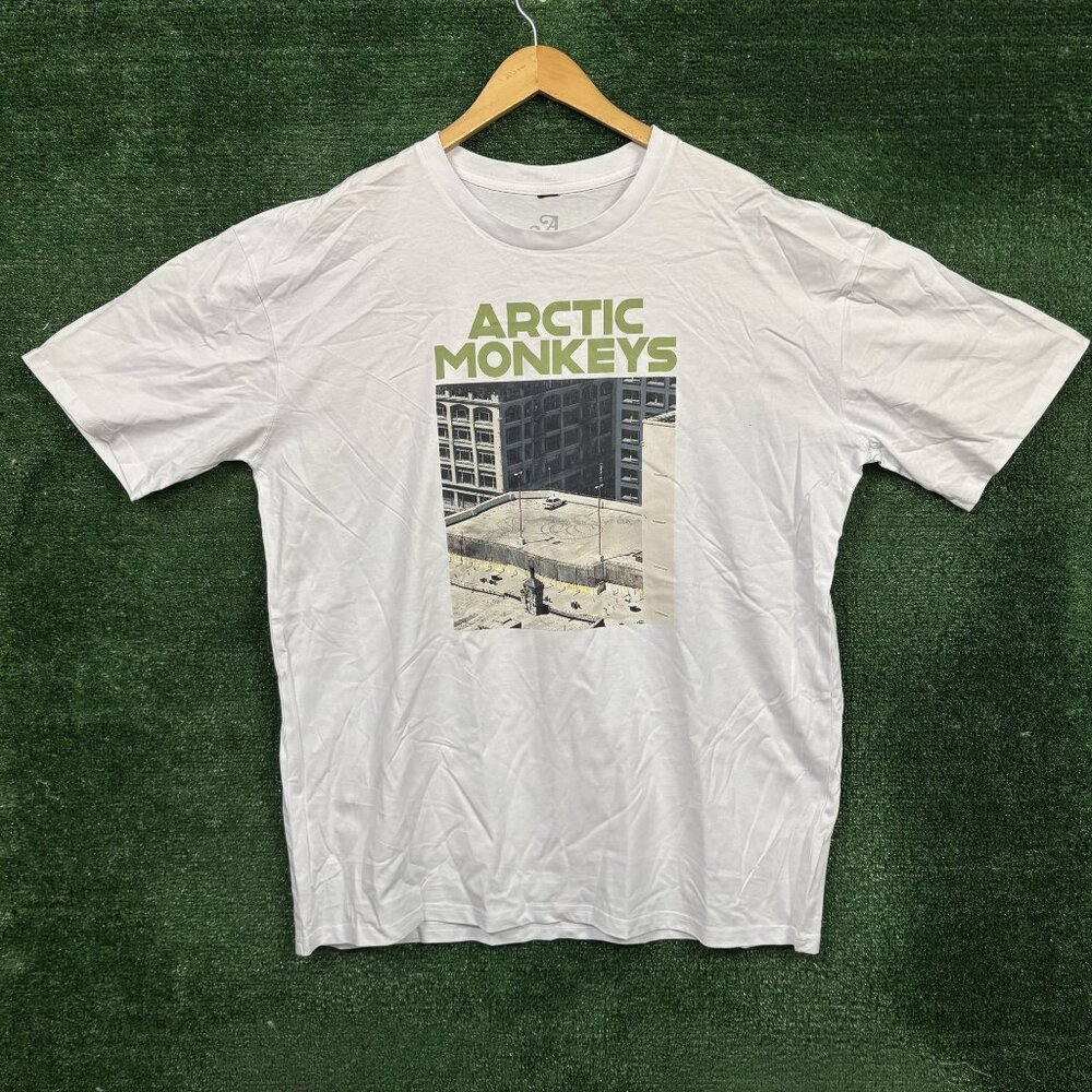 Arctic Monkeys The Car Photo Album Graphic T-shirt size 2XL